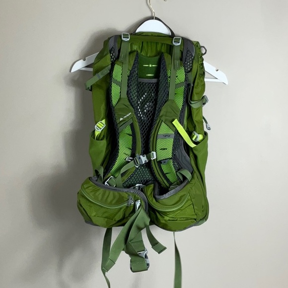 Gregory Zulu 35 L green backpack - Picture 4 of 5